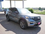 Certified 2022 Ford Explorer XLT w/ Equipment Group 202A image 3