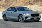 Certified 2022 Volvo S60 T8 R-Design Expression w/ Premium Package image 2