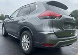 Used 2018 Nissan Rogue SV w/ Sun & Sound Touring Package image 3