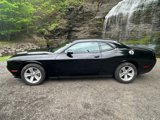 Used 2023 Dodge Challenger SXT image 2