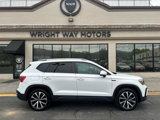 Used 2022 Volkswagen Taos SE image 2