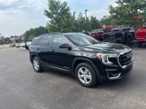 Used 2024 GMC Terrain SLE w/ Driver Convenience Package image 4