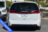 Used 2023 Chrysler Pacifica Limited image 5