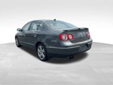 Used 2007 Volkswagen Passat 2.0T image 5