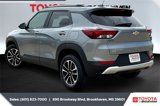 Used 2025 Chevrolet TrailBlazer LT image 2