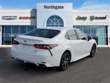 Used 2023 Toyota Camry SE image 4