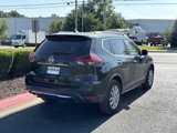 Used 2019 Nissan Rogue SV image 3