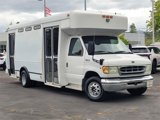 Used 2002 Ford E-450 and Econoline 450 image 2