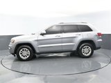 Used 2020 Jeep Grand Cherokee Laredo image 2