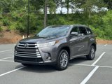 Used 2017 Toyota Highlander XLE image 4