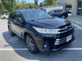 Used 2018 Toyota Highlander XLE image 2