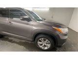 Used 2015 Toyota Highlander XLE image 2