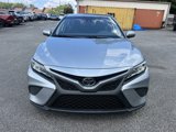 Used 2020 Toyota Camry SE image 2