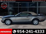 Used 2010 Ford Mustang Convertible image 3
