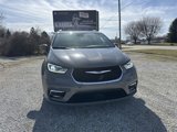 Used 2022 Chrysler Pacifica Touring-L image 3