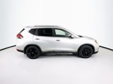 Used 2018 Nissan Rogue SV image 2