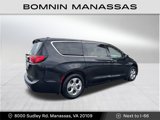 Used 2019 Chrysler Pacifica Touring Plus image 4