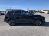 Used 2024 Nissan Rogue SV image 2