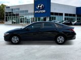 New 2025 Hyundai Elantra SE image 3