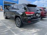 Used 2019 Jeep Grand Cherokee Laredo w/ 18" Wheel & 8.4" Radio Group image 5