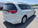 Used 2017 Chrysler Pacifica Touring-L Plus image 5