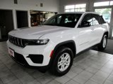 Used 2022 Jeep Grand Cherokee Laredo w/ Luxury Tech Group I image 3