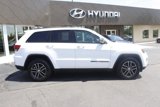 Used 2018 Jeep Grand Cherokee Trailhawk image 2