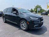 Used 2023 Chrysler Pacifica Limited image 4
