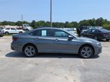Used 2024 Volkswagen Jetta SE image 2