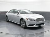 Used 2018 Lincoln Continental Select image 2