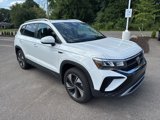 Used 2024 Volkswagen Taos SE image 3