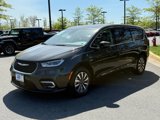 Certified 2023 Chrysler Pacifica Touring-L image 2