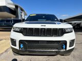 Used 2022 Jeep Grand Cherokee Trailhawk image 2