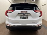 Used 2024 GMC Terrain SLT image 3