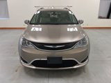 Used 2018 Chrysler Pacifica Limited image 3