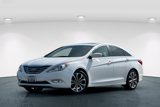 Used 2013 Hyundai Sonata SE w/ Navigation & Sunroof Pkg image 2