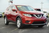 Used 2016 Nissan Rogue SV image 2