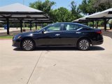Used 2024 Nissan Altima 2.5 SV image 4