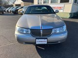 Used 2000 Lincoln Town Car Signature image 4
