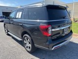 Used 2022 Ford Expedition Limited image 3