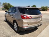 Used 2018 Chevrolet Equinox LT image 2