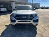 Used 2022 Ford Explorer XLT image 2
