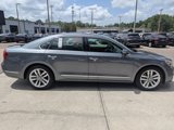 Used 2016 Volkswagen Passat 1.8T SEL Premium image 4