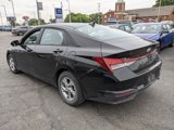 Used 2021 Hyundai Elantra SE w/ Cargo Package image 5