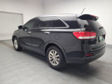 Used 2017 Kia Sorento LX image 5