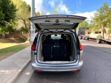 Used 2020 Chrysler Pacifica Touring-L image 4