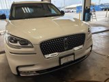 Used 2022 Lincoln Aviator Reserve w/ Equipment Group 201A image 2