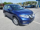 Used 2017 Nissan Rogue S image 2