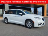 Used 2023 Chrysler Pacifica Touring-L image 2