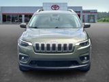 Used 2019 Jeep Cherokee Latitude w/ Popular Appearance Group image 2